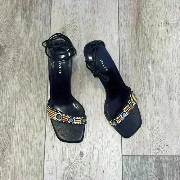 RYLEE black heels - Picture 2 of 7